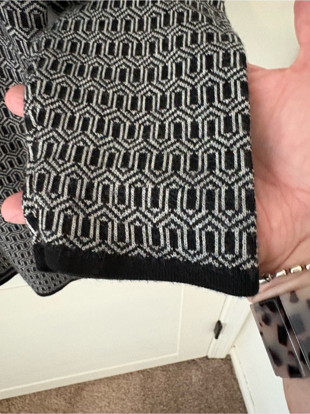 Talbots Pure Merino Wool Mock Neck Geometric Sweater. Size Small. - Picture 6 of 10